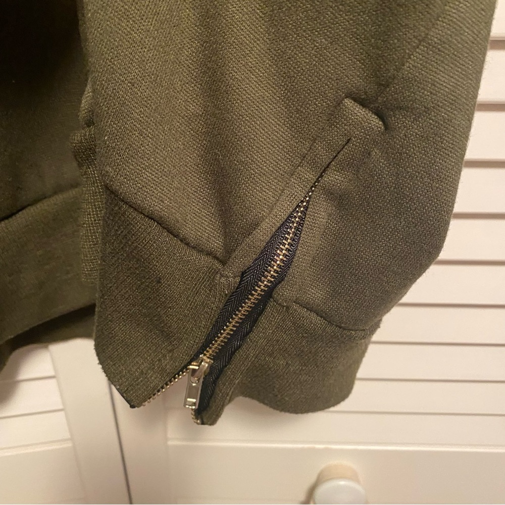 GREEN HOODIE - Picture 3 of 3